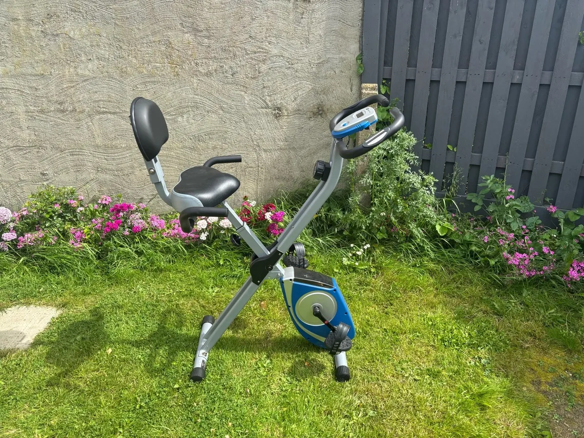 Gym equipment collection only - Image 2