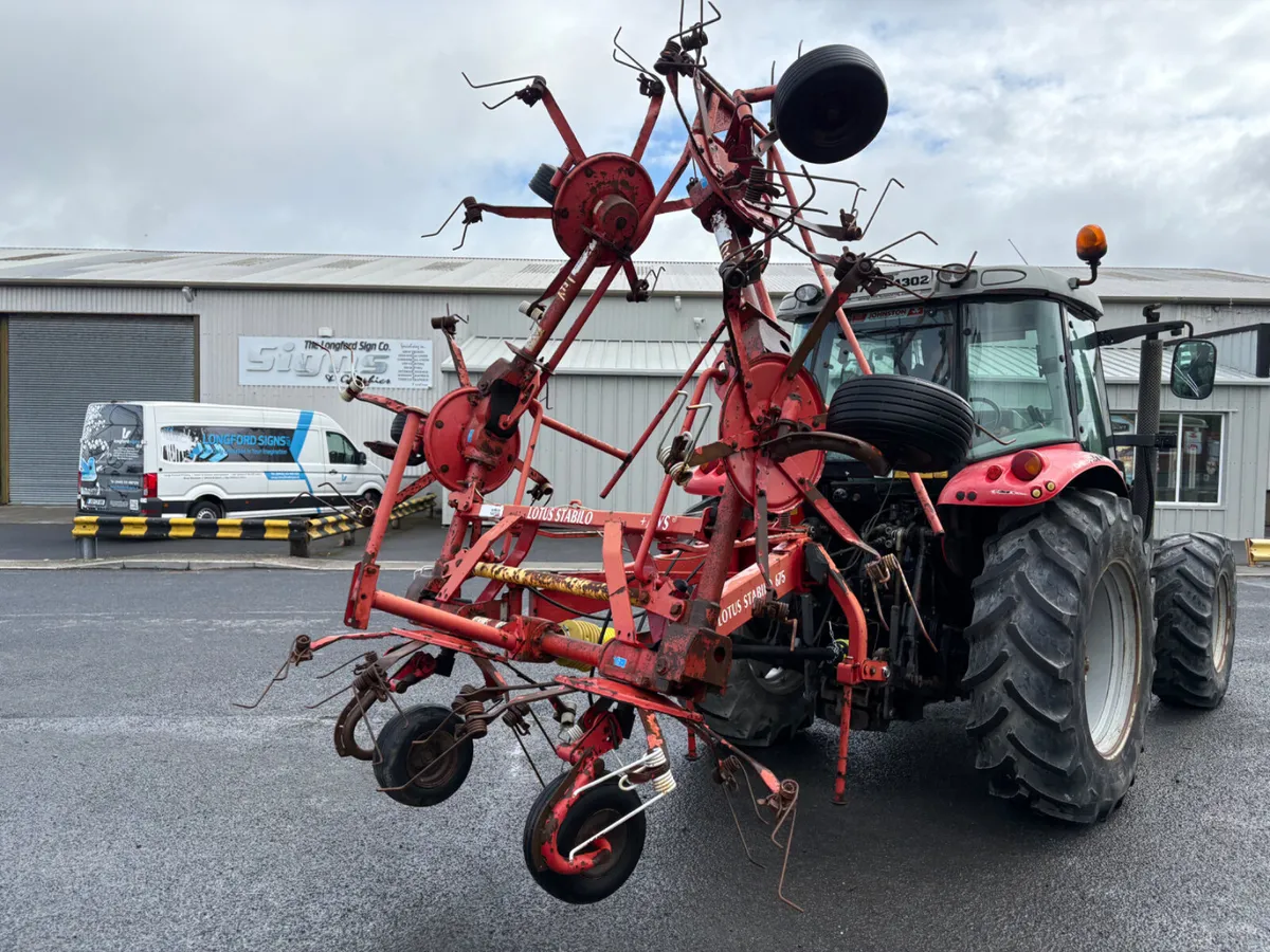 Lely Lotus 6 rotor hook tine Tedder - Image 2