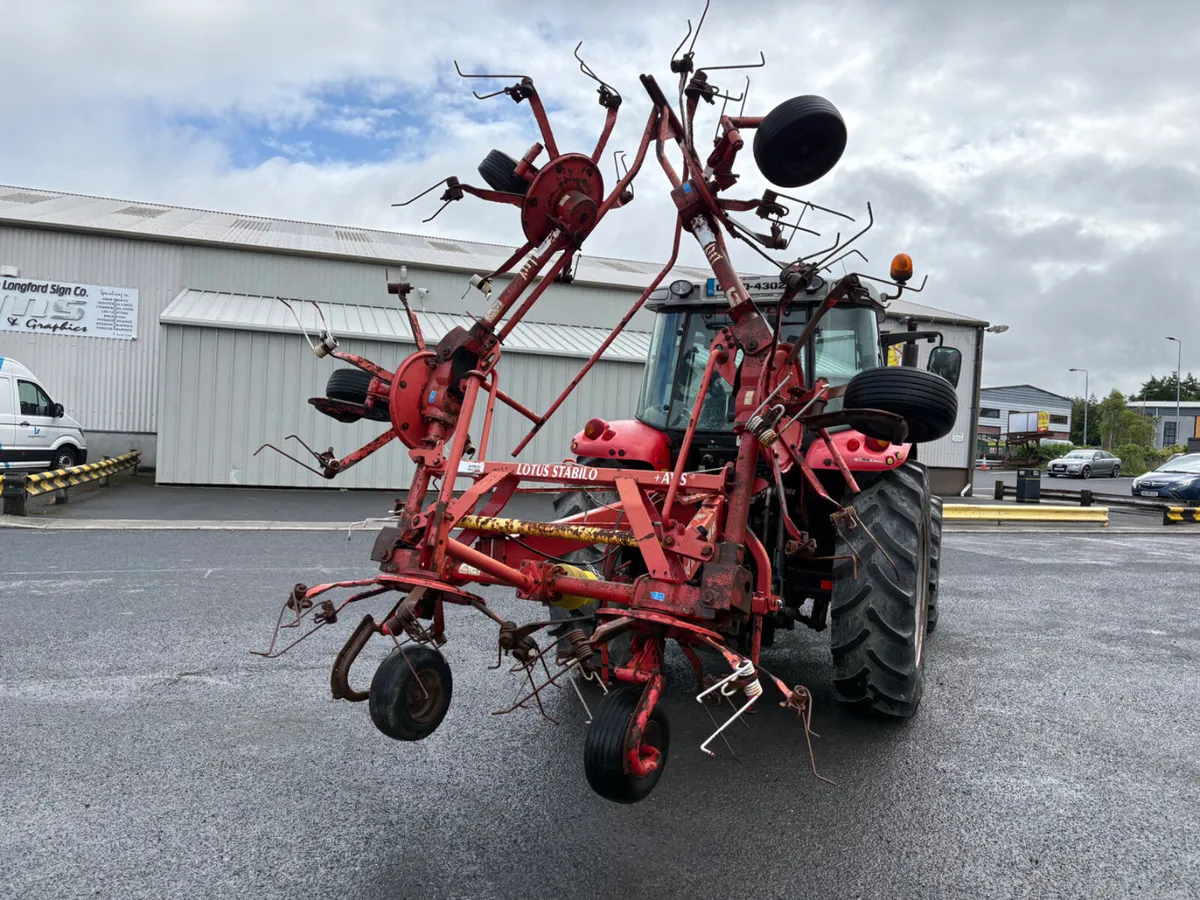 Lely Lotus 6 rotor hook tine Tedder - Image 3