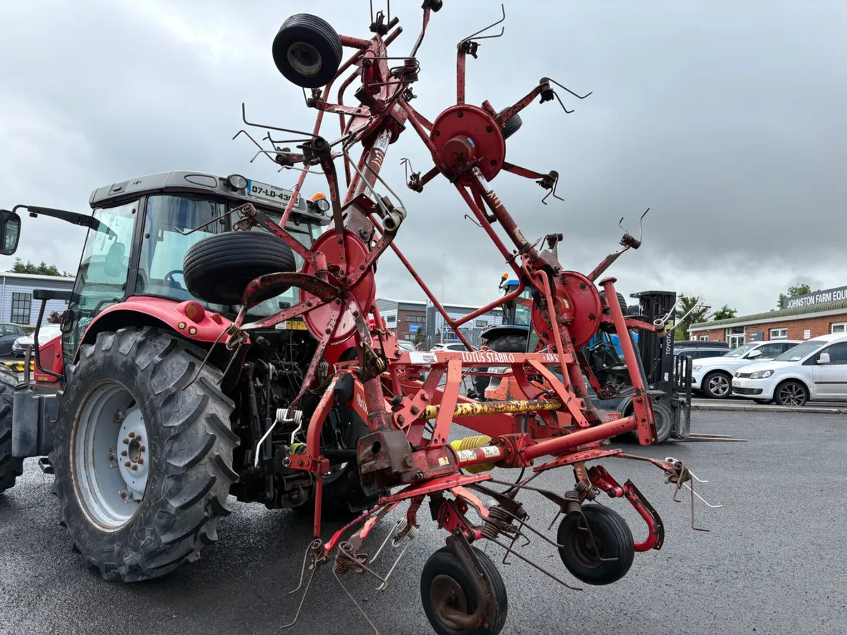 Lely Lotus 6 rotor hook tine Tedder - Image 1