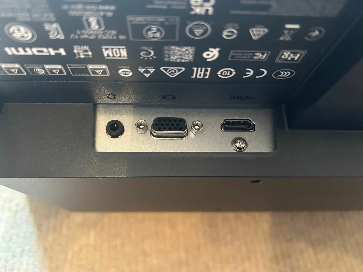 Lenovo Monitor - Image 4