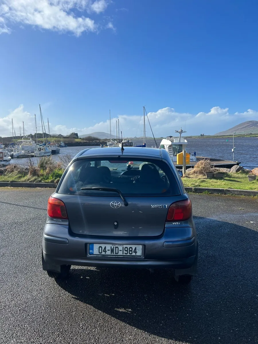 Toyota Yaris 2004 - Image 2