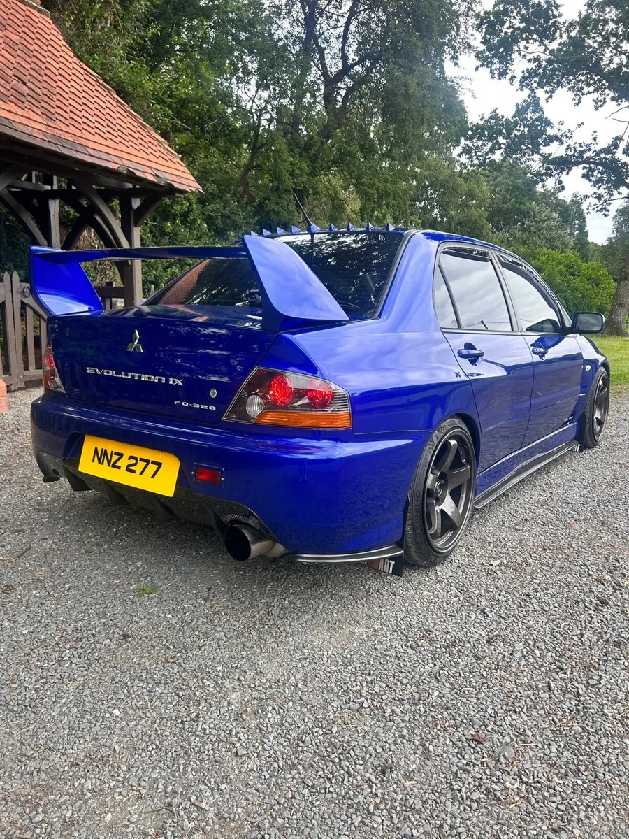 Evo 9 - Image 2