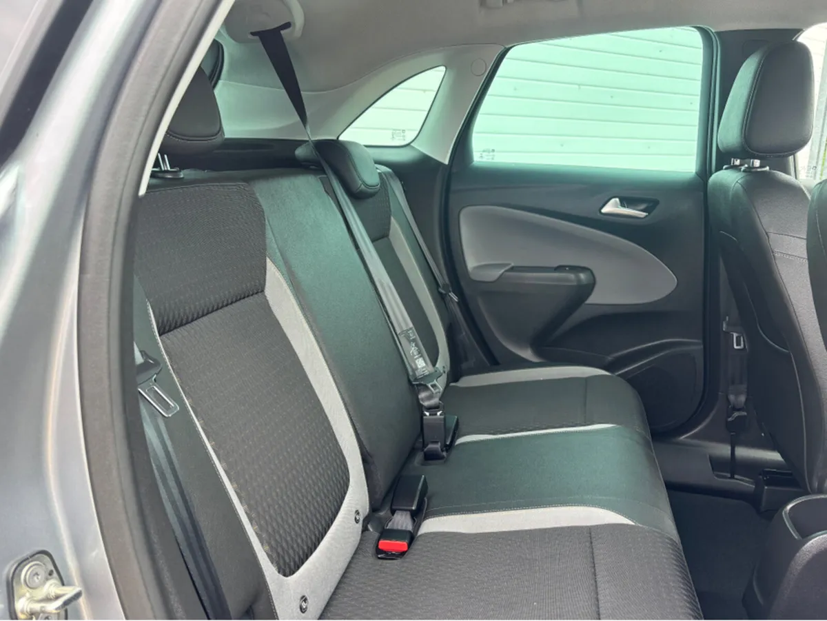 Vauxhall Crossland X 1.5 ELITE ECOTEC D - Image 4