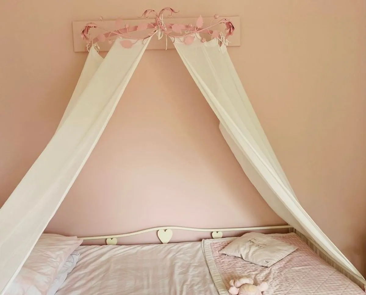 Metal bed canopy - Image 3