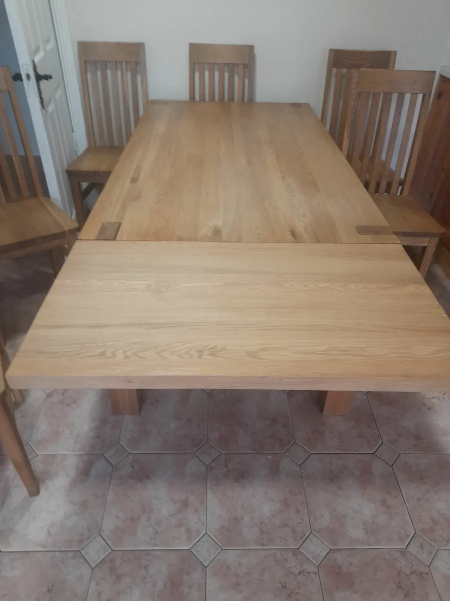 Dining table - Image 4