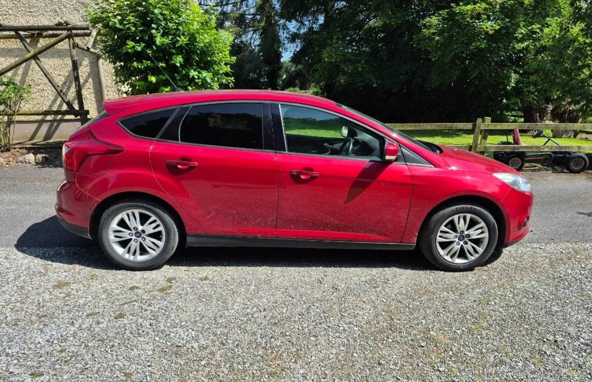 Ford Focus 2012 - Image 1