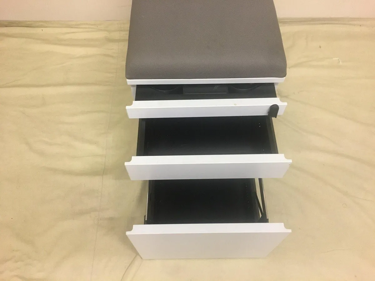 Filing Cabinet - Image 4