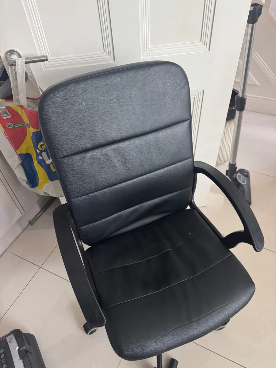 Office Chair - Image 1