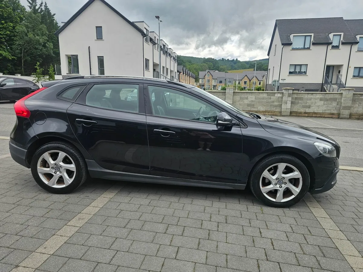 Volvo V40 2014 1.6 Diesel - Image 3