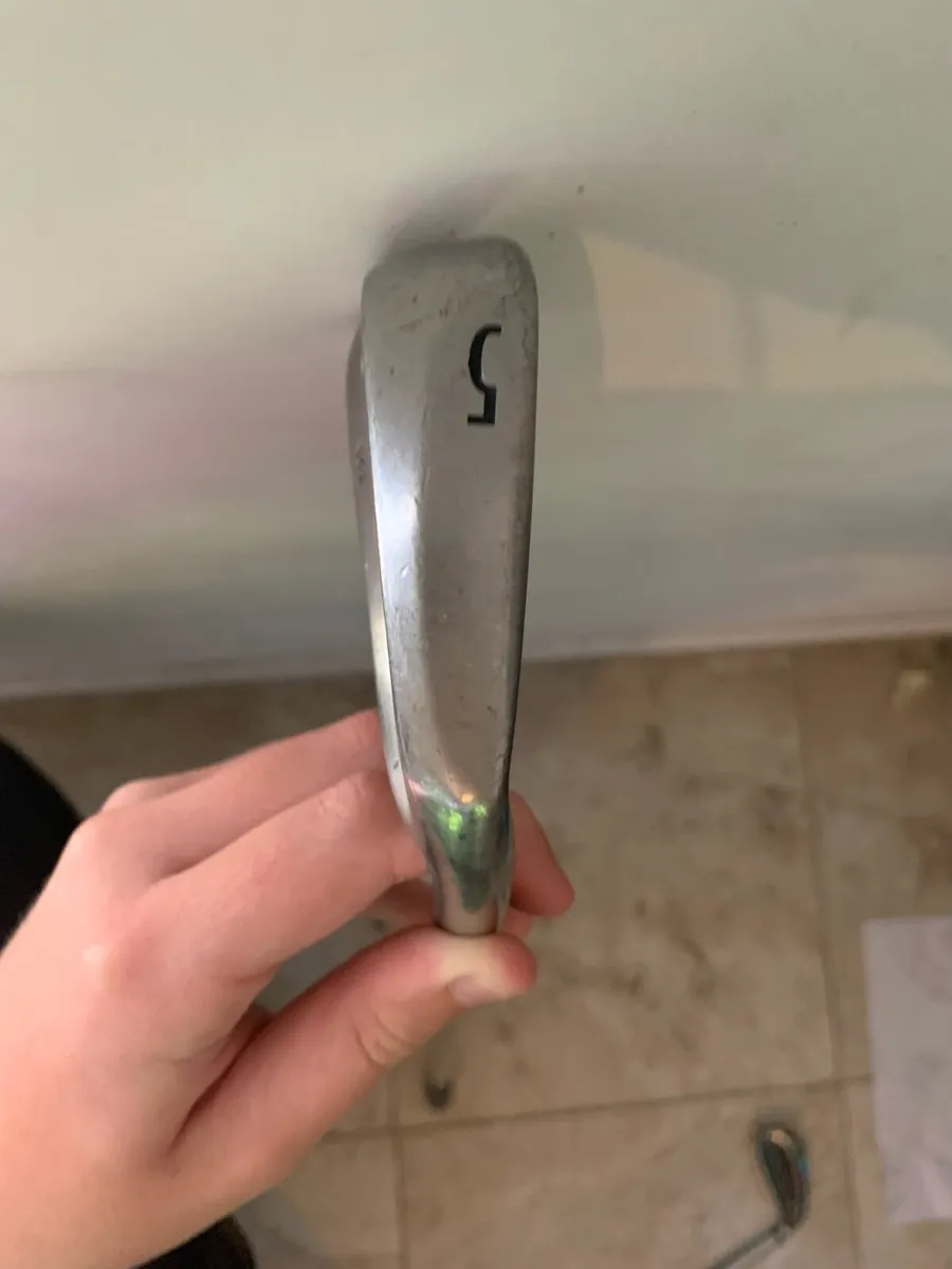 Golf club - Image 3