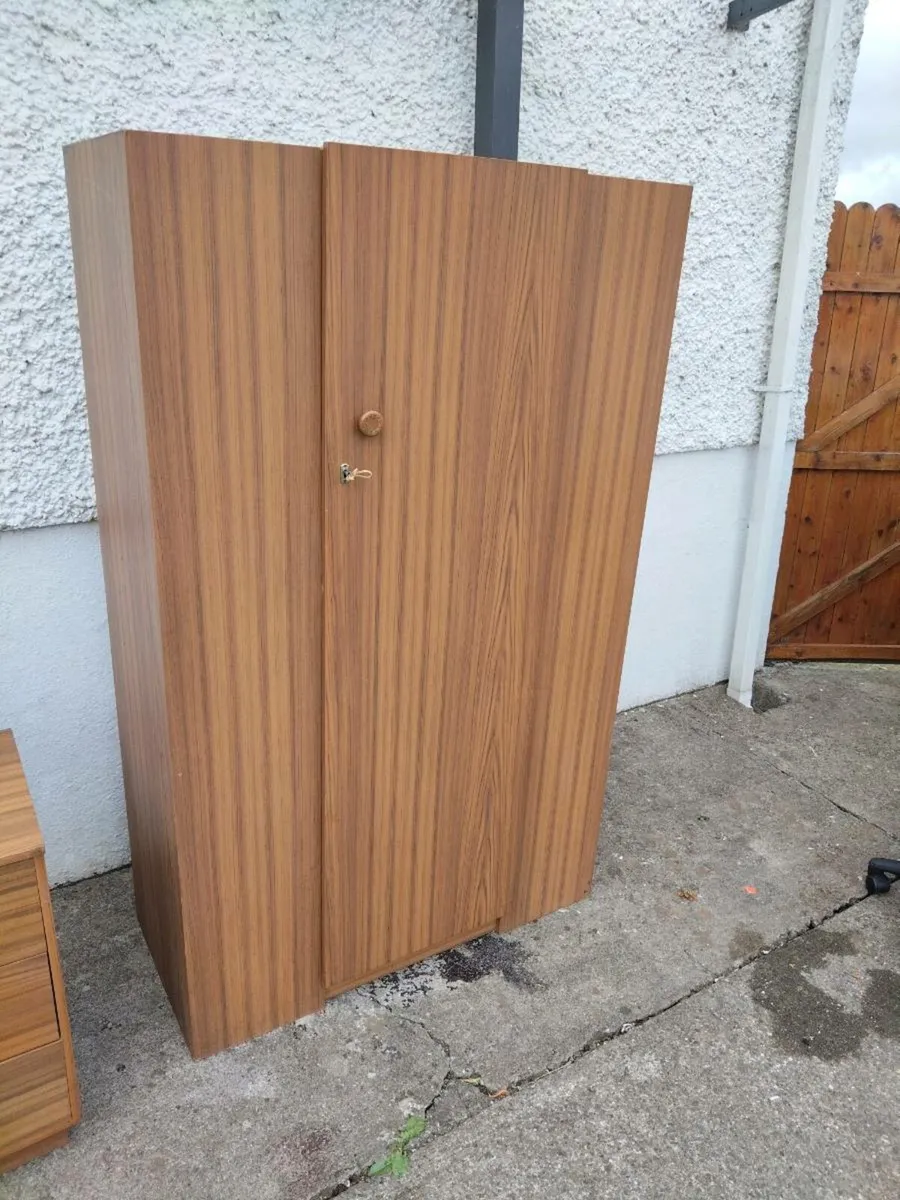 Vintage Wardrobe - Image 2