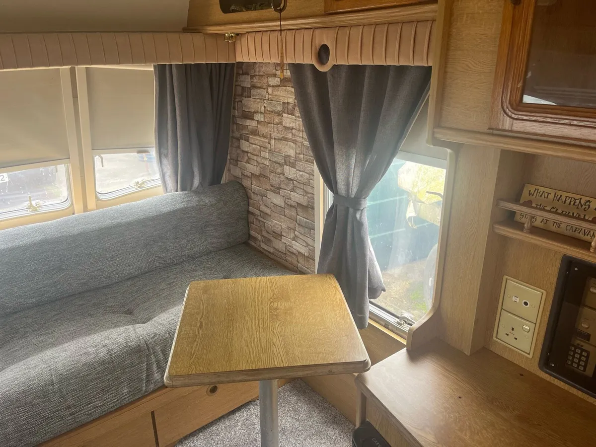 Caravan - Image 3