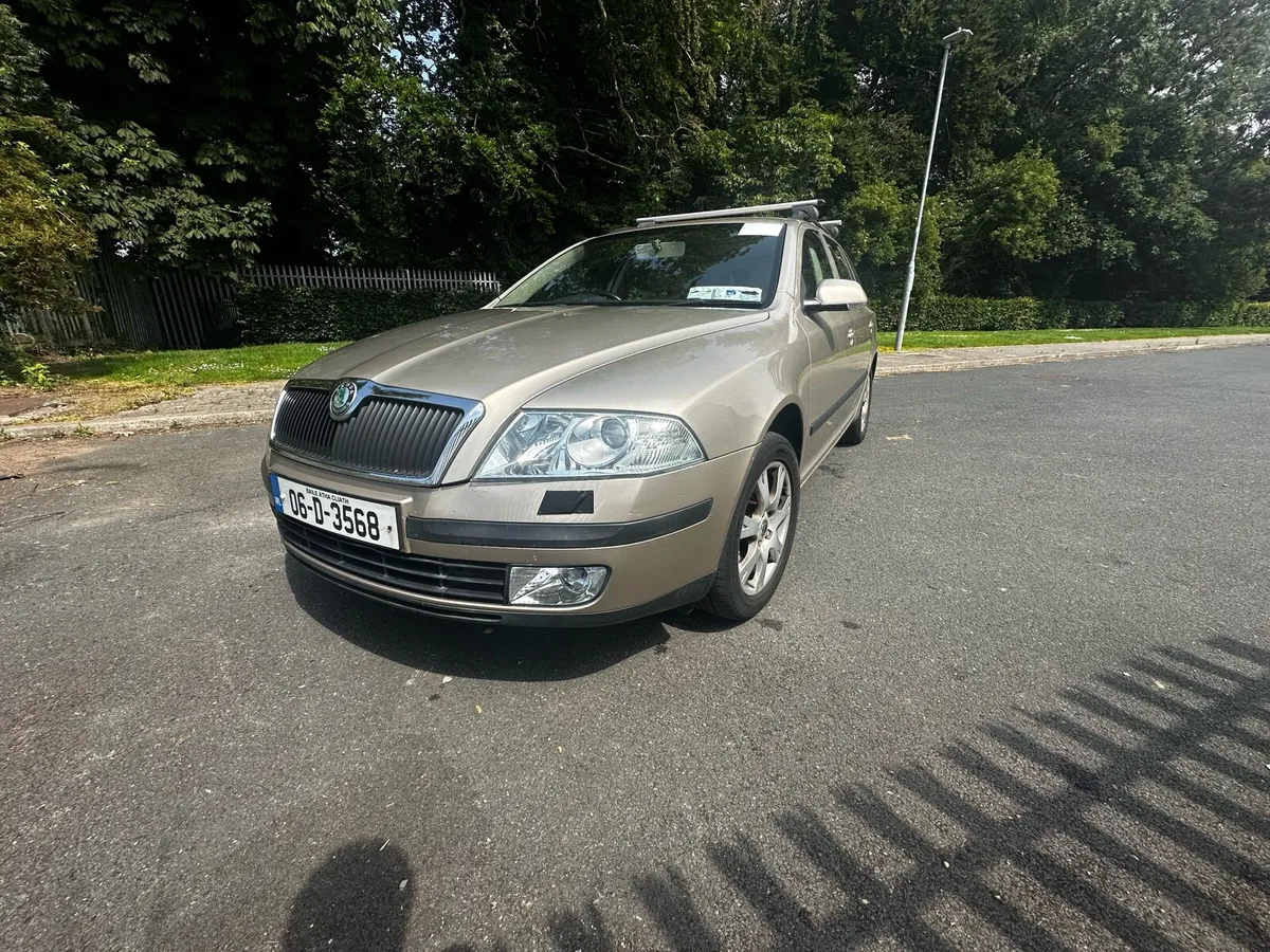Skoda Octavia 1.6 Petrol Automatic - Image 1