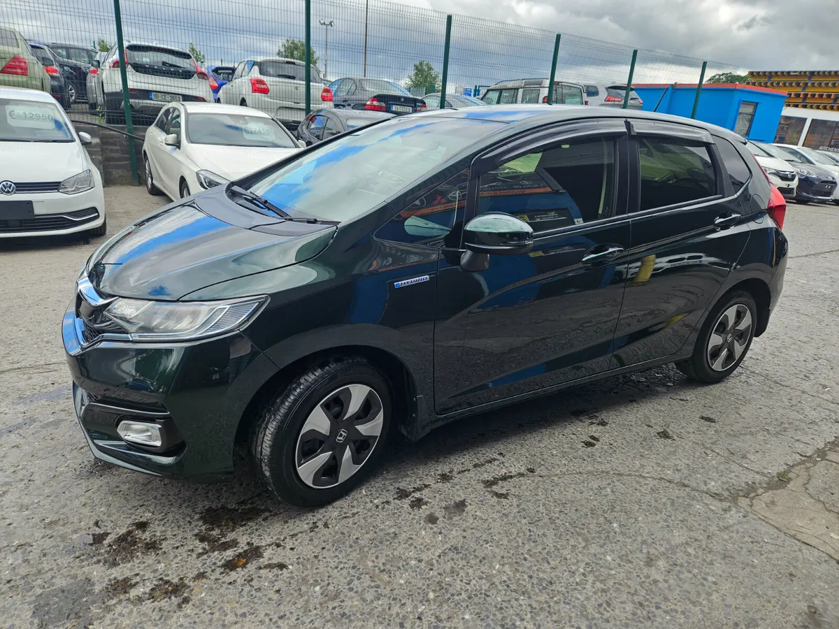 2018 Honda Fit Hybrid Automatic - Image 3