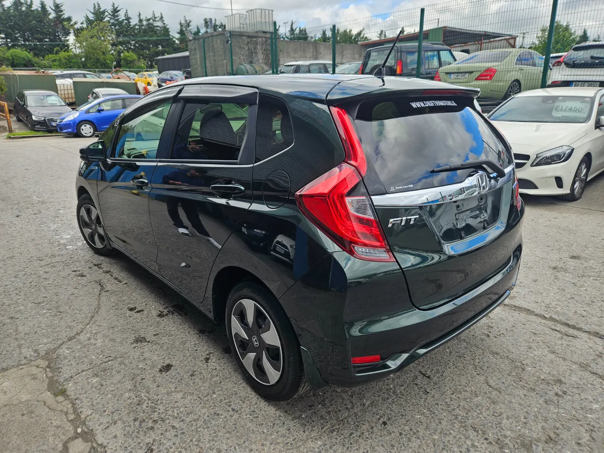 2018 Honda Fit Hybrid Automatic - Image 4