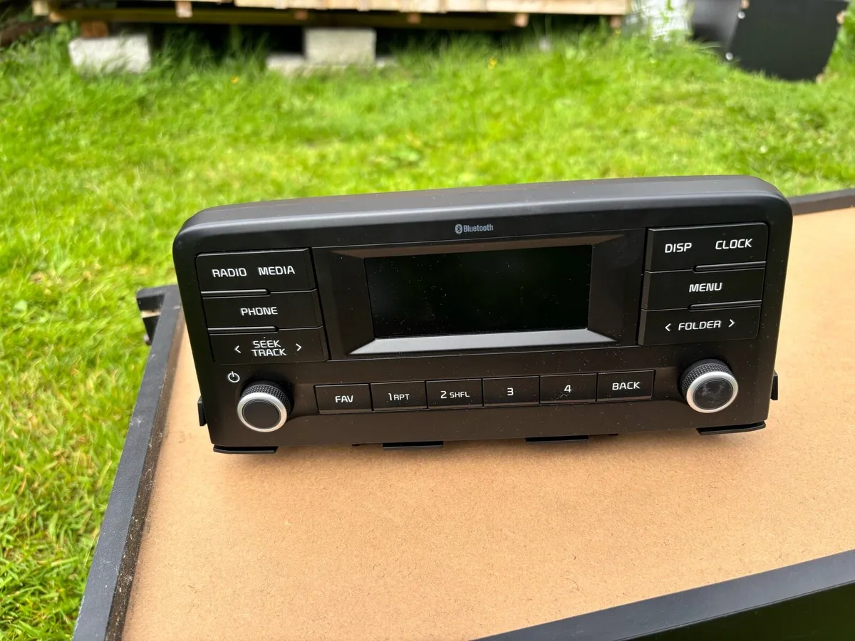 Kia picanto Radio - Image 4