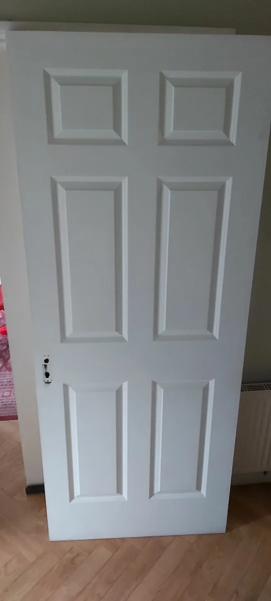 Internal doors - Image 1
