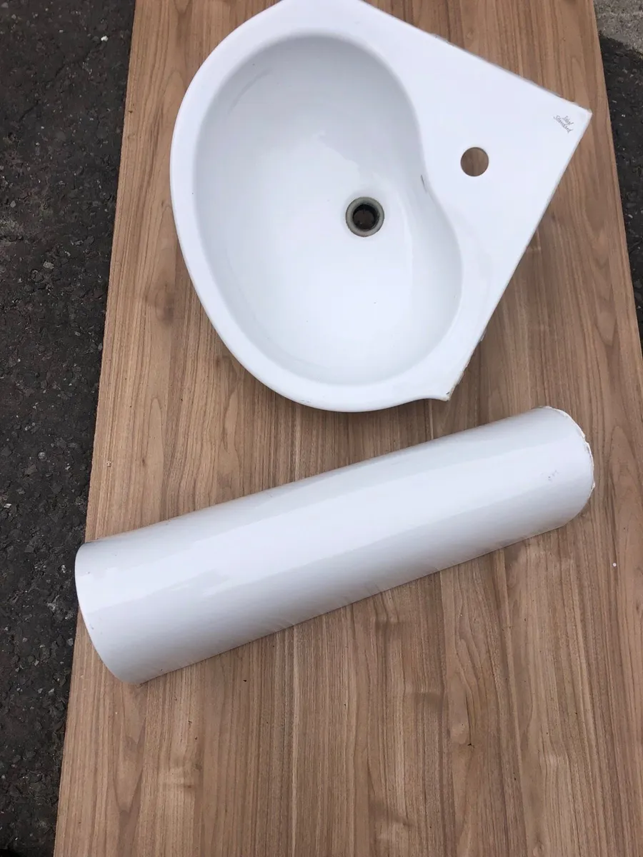 Sink - Image 1
