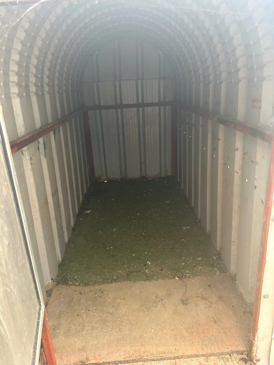 Dog kennel - Image 2