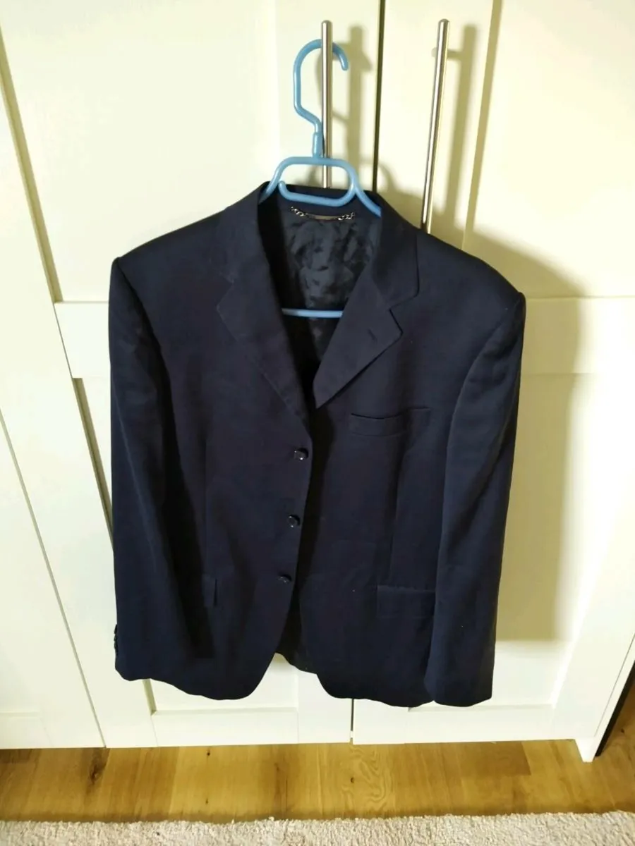Dolce and Gabbana Men's Suit - Image 2