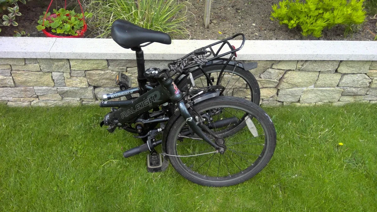 Raleigh Boardwalk folding bike - Image 2
