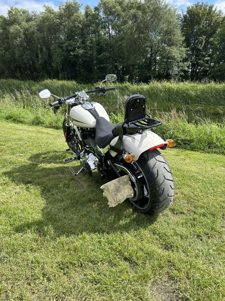2014 Harley Davidson Breakout 103 - Image 3