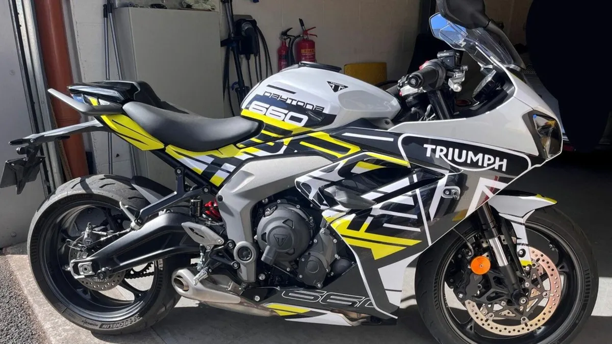 Triumph Daytona 2024 - 660cc - Image 4