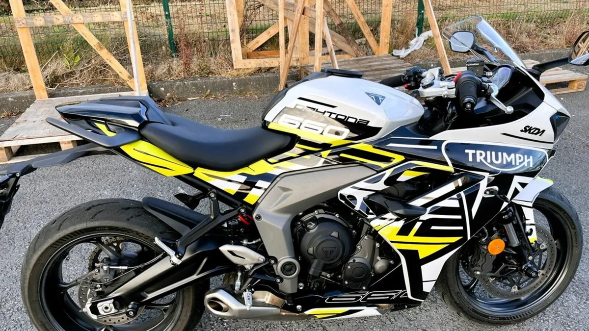 Triumph Daytona 2024 - 660cc - Image 1