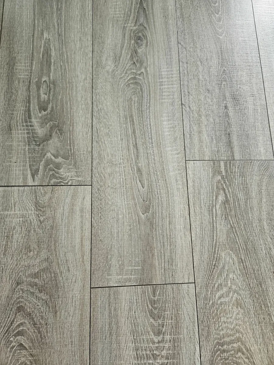 Used click wooden floor Grey - Image 4