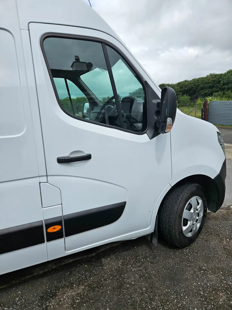 Nissan Interstar 2022 L3h2 135 FWD. - Image 2