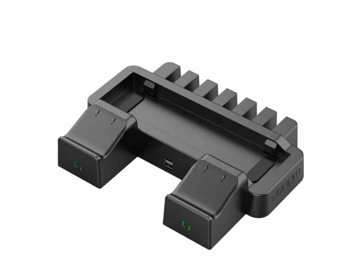 2xBatteries Xbox One X/S Vertical Charging Dock - Image 4