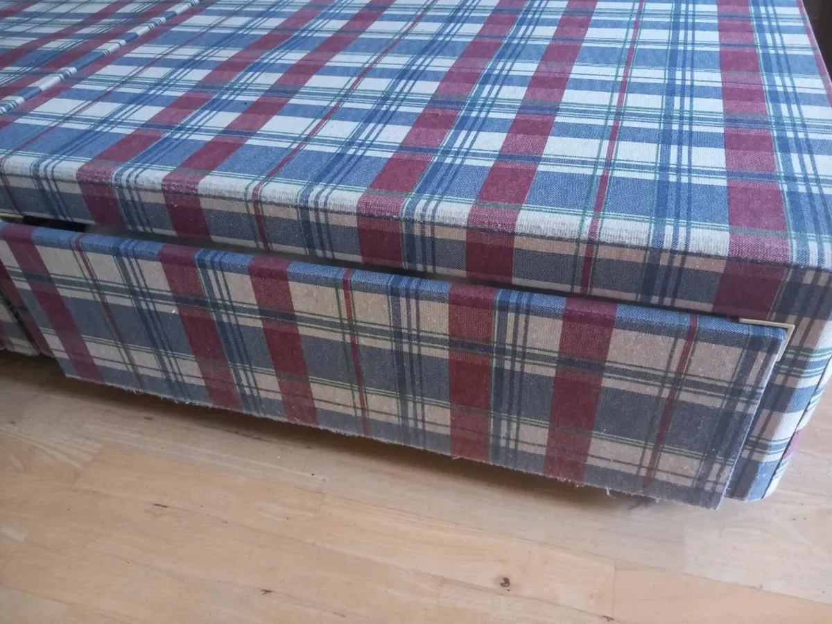 Double bed - Image 4