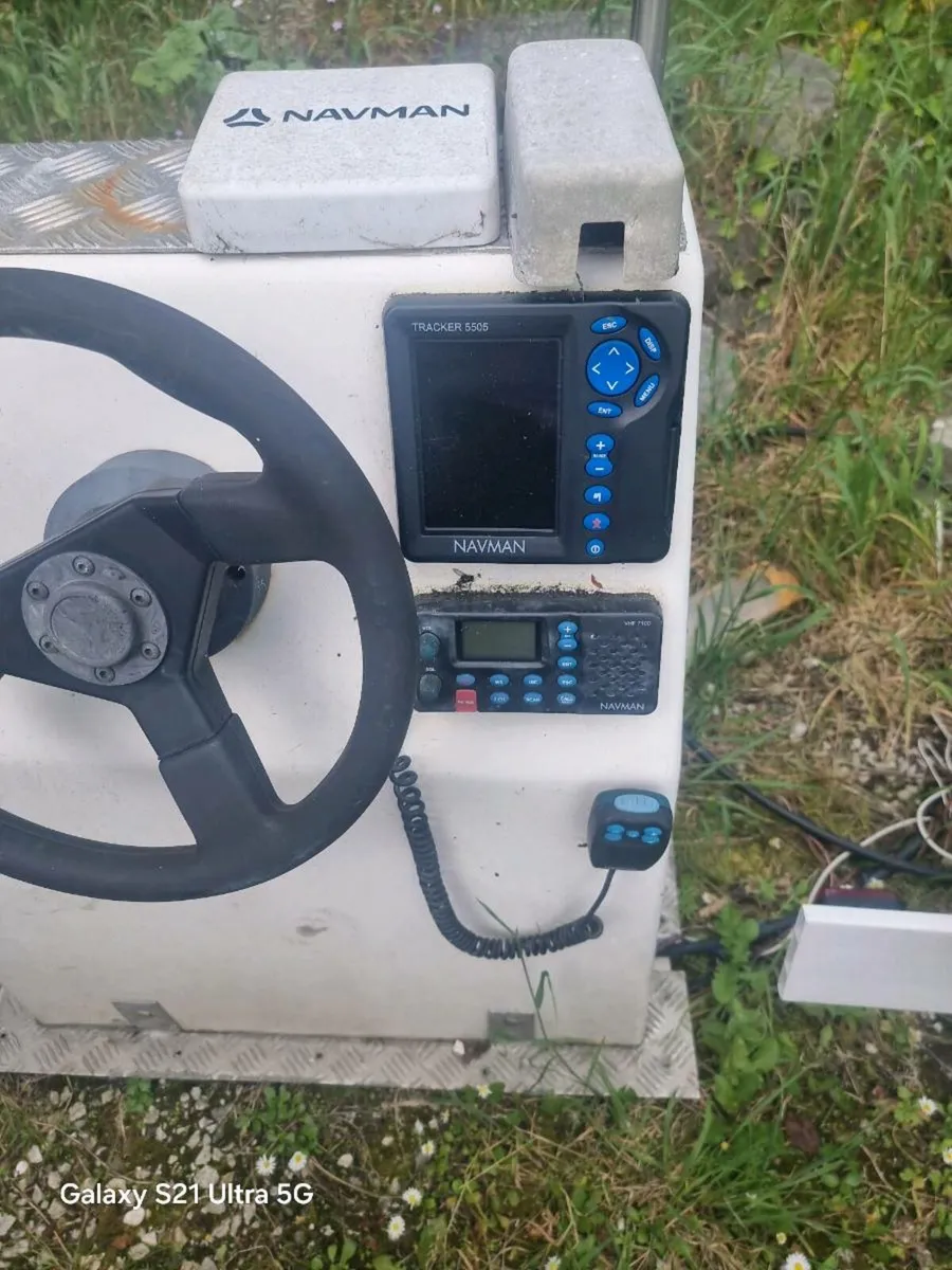 Boat console - Image 3
