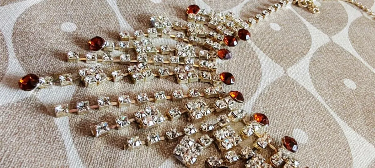 Retro style necklace - Image 1