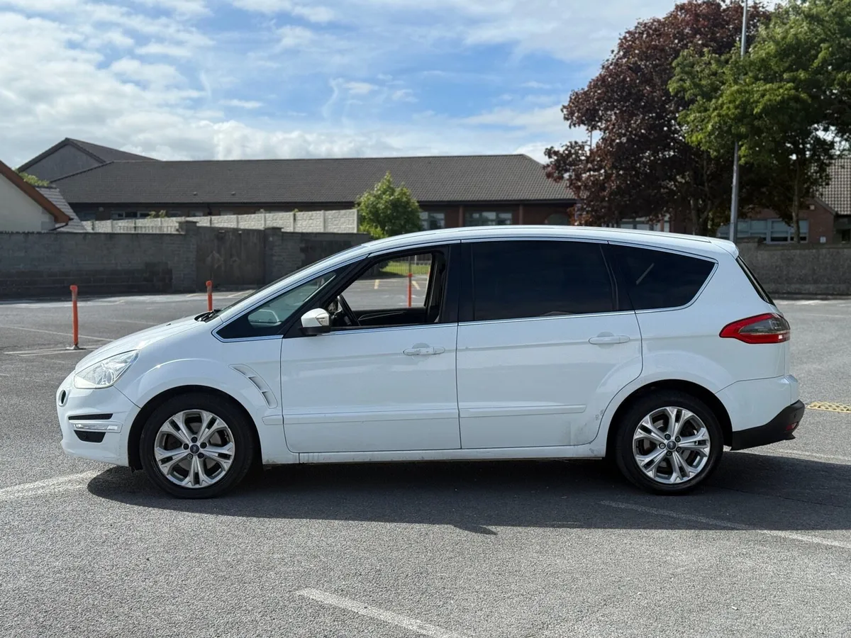 2014 Ford S-Max Titanium 7 Seater - Image 3