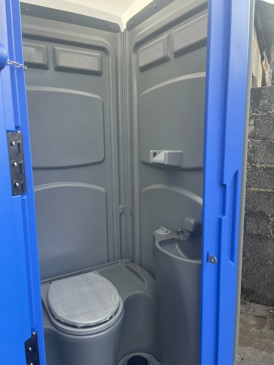 Toilet - Image 2