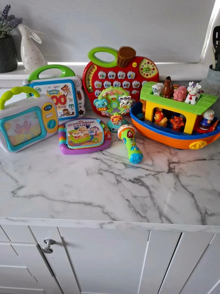 Selection of toys - Image 1