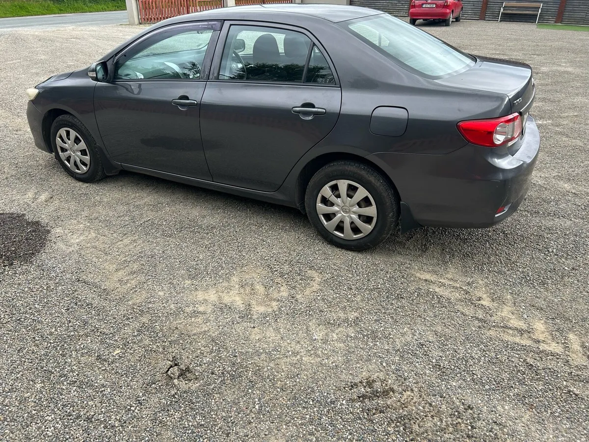 Toyota Corolla - Image 4