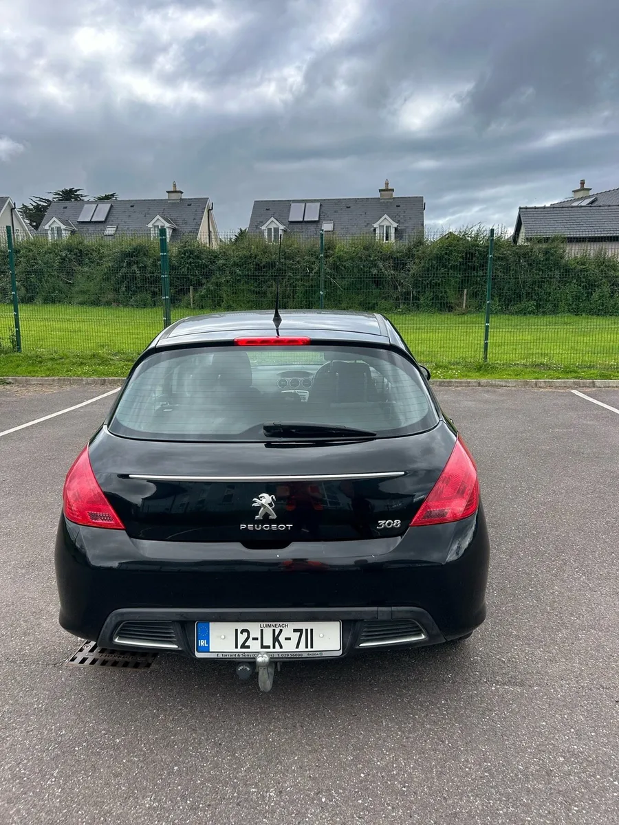 Peugeot 308 - Image 2