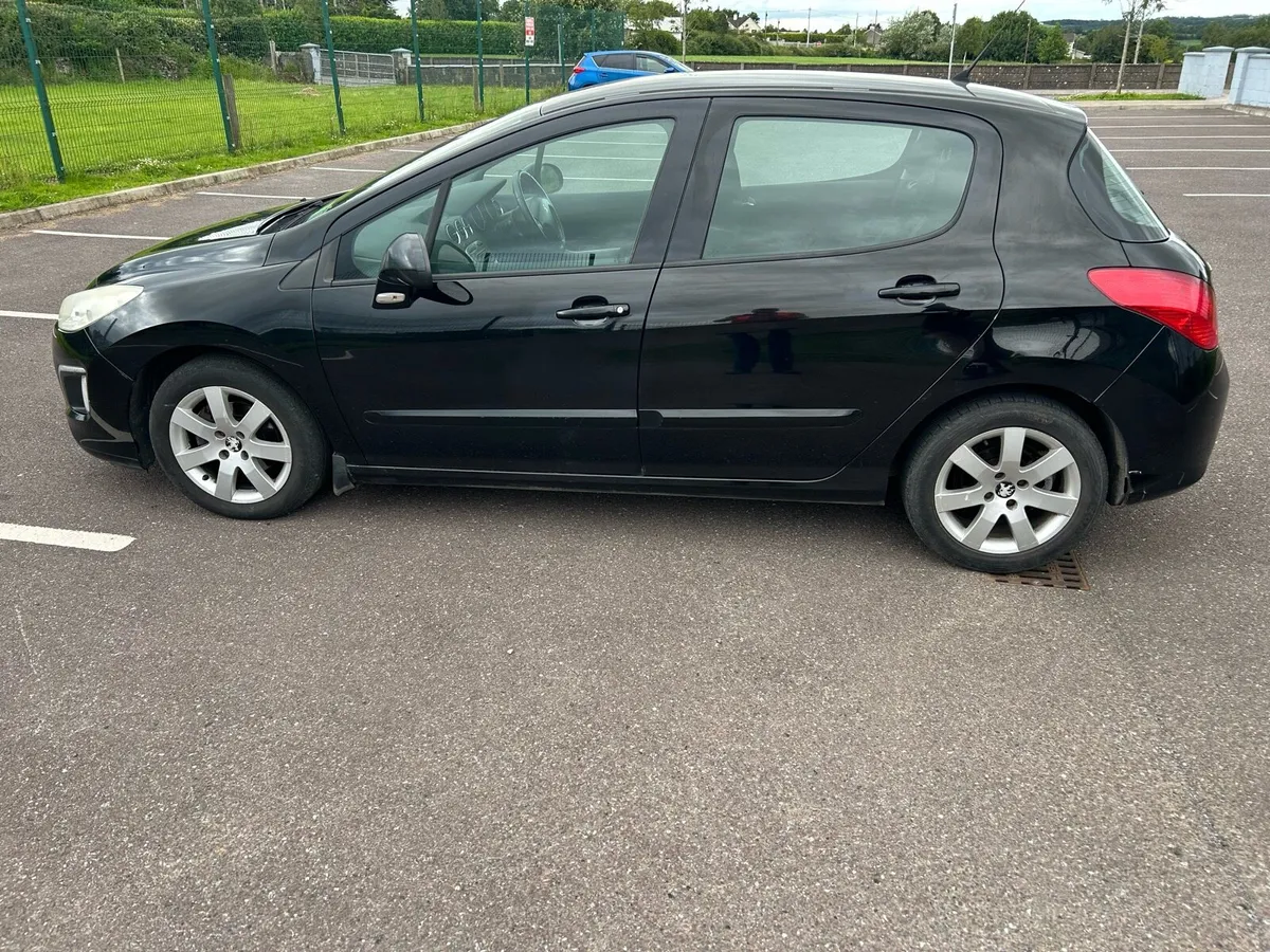 Peugeot 308 - Image 3