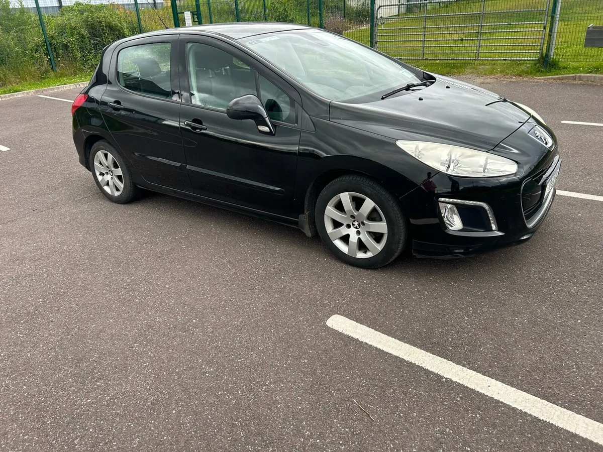 Peugeot 308 - Image 4