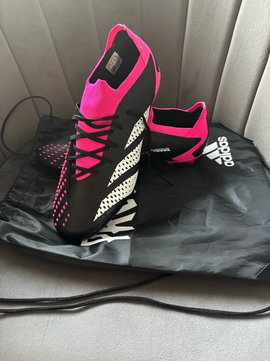 Adidas Predators - Image 1