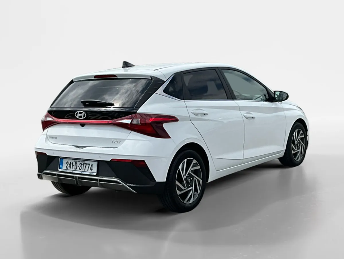 Hyundai i20 DELUXE PLUS 5DR - Image 3