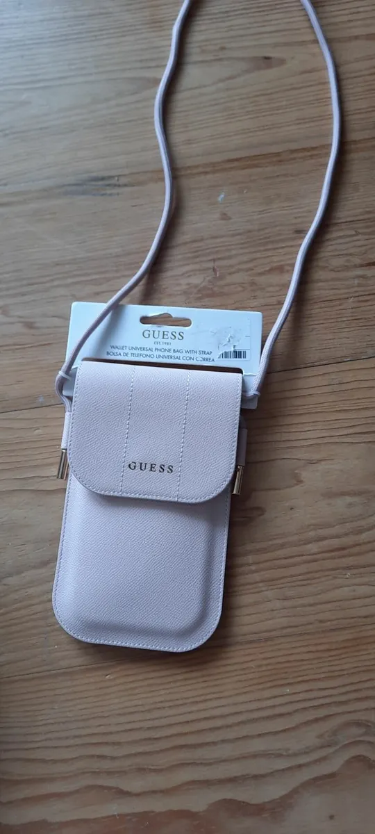 Guess small phone holder bag- New - Image 3