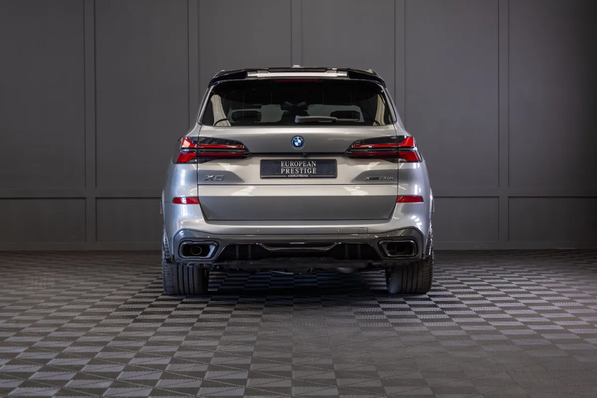 2024 BMW X5 X-Drive 50e M-Sport - Image 4