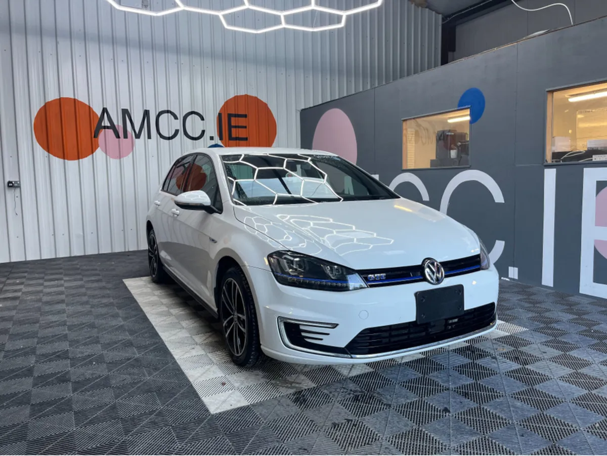 Volkswagen Golf €19950! 1.4 GOLF GTE / 49k KMs / R - Image 1