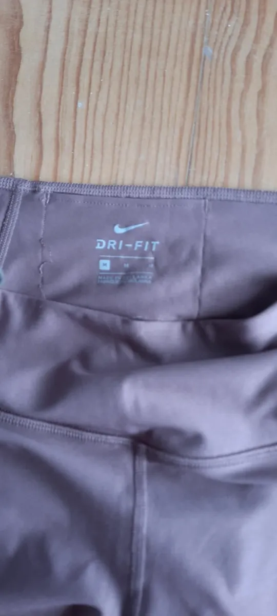 NIKE- Dri- Fit size M leggings - as new - Image 1