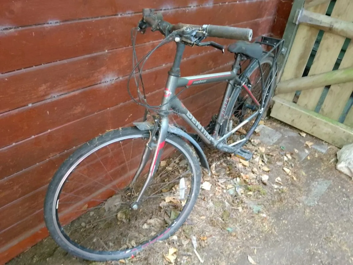 Bentini Meteor Hybrid Gents Bike - Image 1