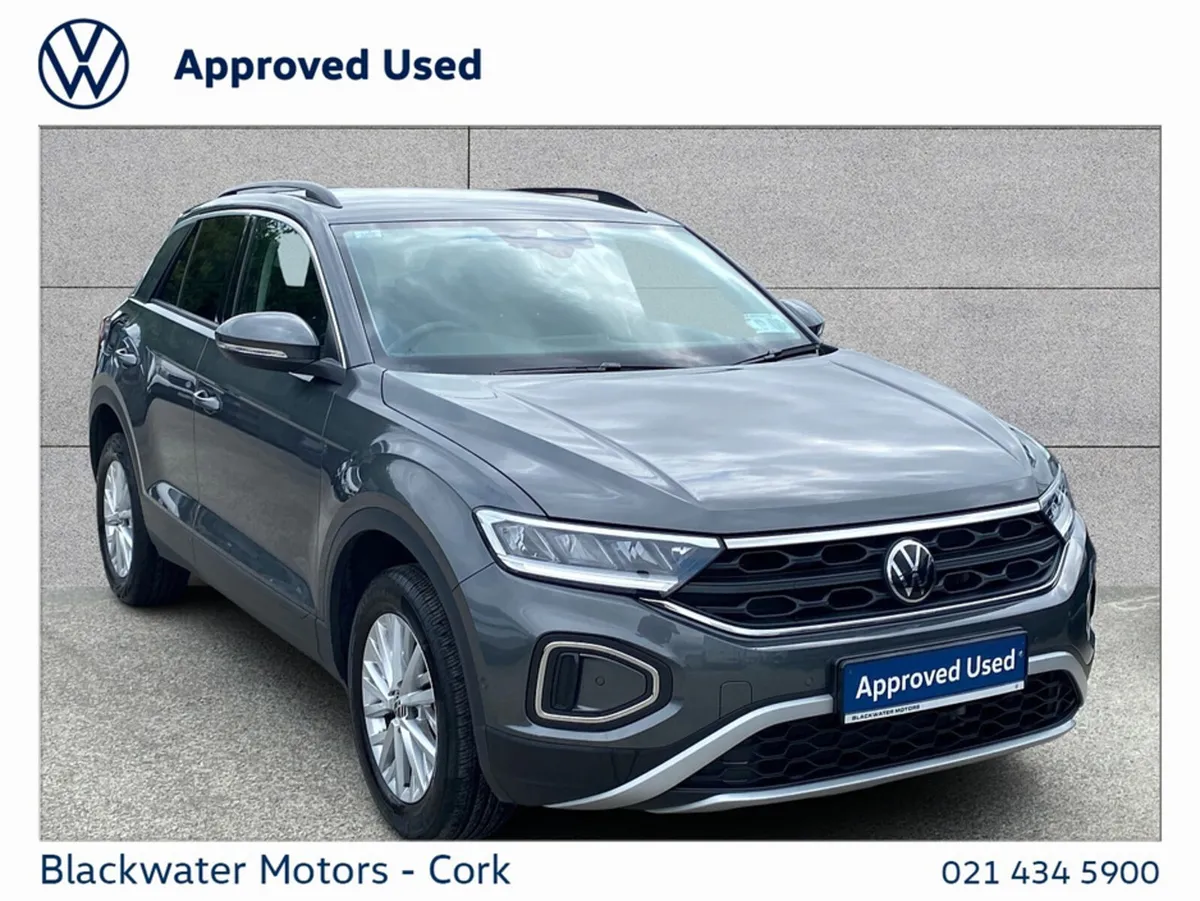 Volkswagen T-Roc 1.0TSI 110BHP LIFE WITH REAR VIEW - Image 1